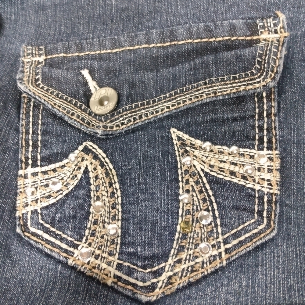 AP 11 Jeans ladies Capri sz 14w, Distressed Demin Blue pre-owned - Picture 3 of 5
